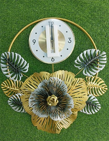 Wall clock (ML 04)