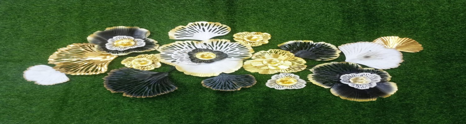 Decorative Metalic Wall Hanging