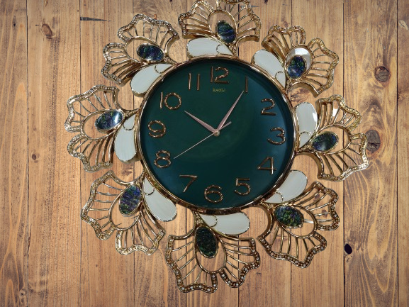 Modern Light Luxury Wall Watch Clock Abalone Shell Pearl Decoration Art Wall Clock GREEN