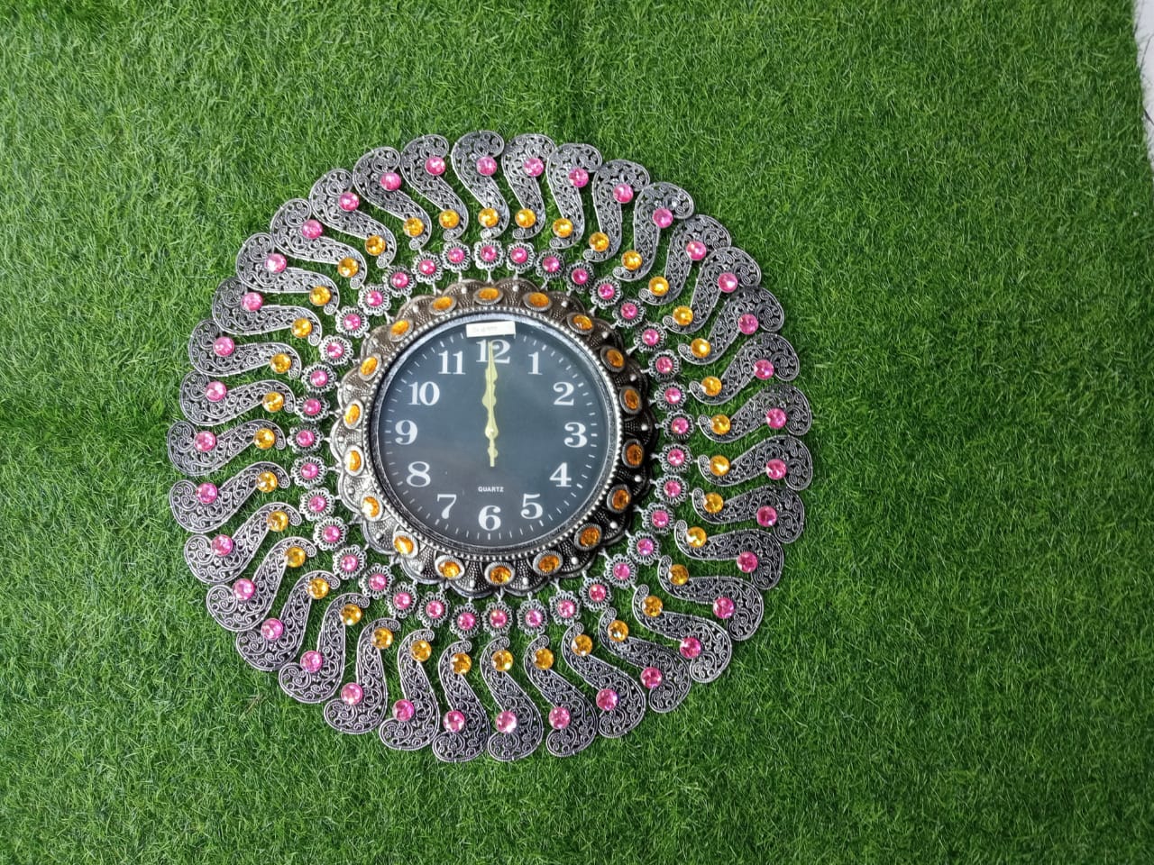 Decorative Round Wall Clock