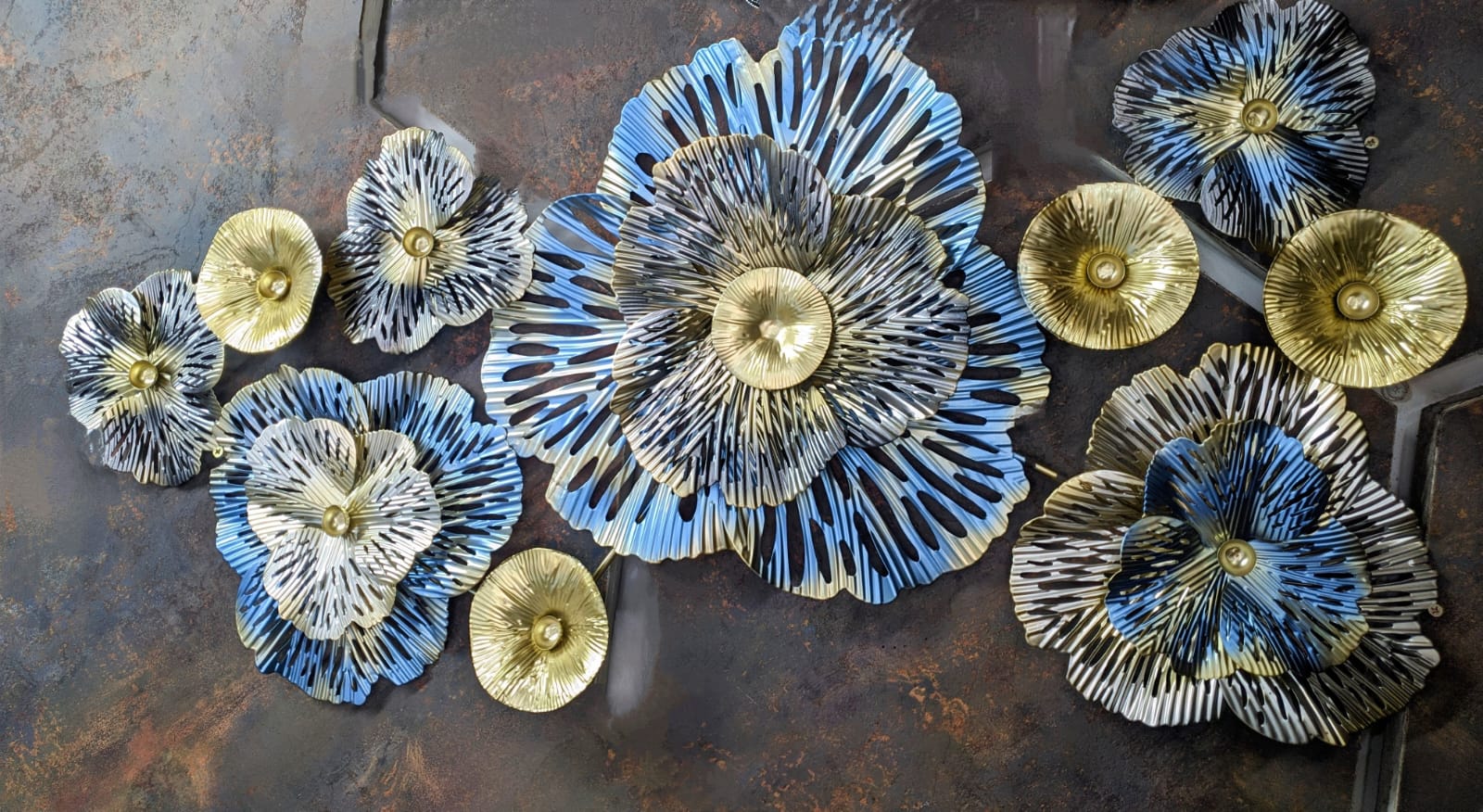 Ethnic Handcrafted Metal Wall Art Iron Wall Hanging Home Decoration Perfect for Living Room Hotel (Multicolor)