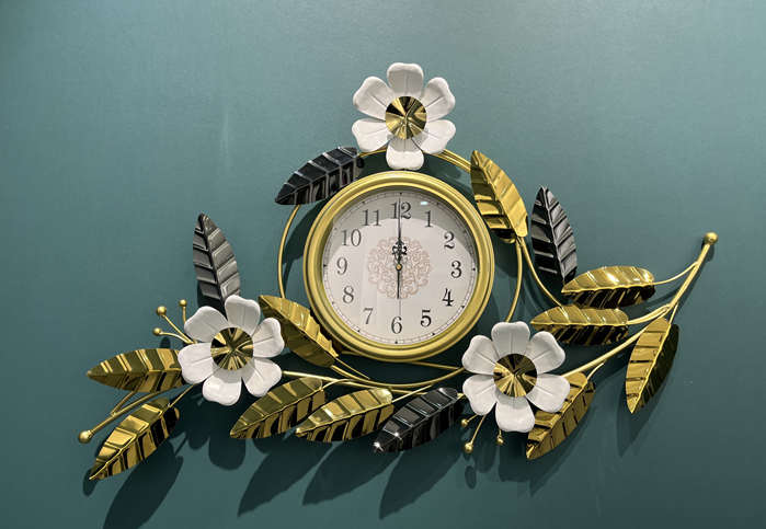 Modern Metal Wall Clock with 3D Creative Ginkgo Leaf Design - Home Decor and Kitchen Gift